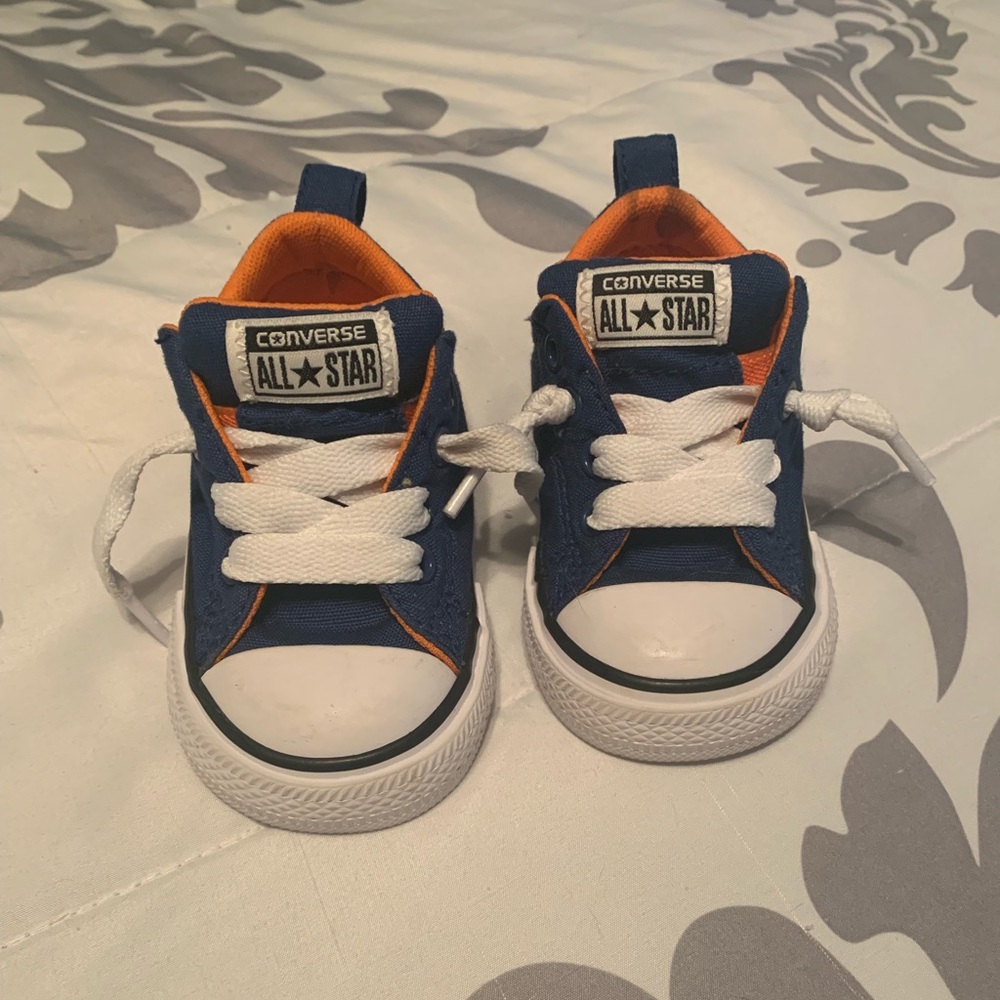 Baby boy low top converse shoes